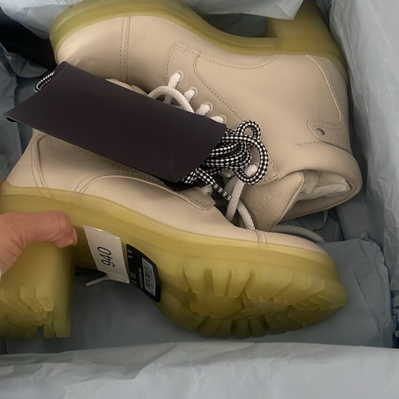 Prada Cream lug sole boot 35 - Picture 5 of 6